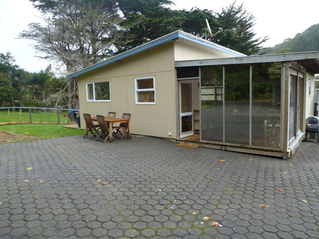 Angie'S Rural Retreat Wainuiomata Exterior foto